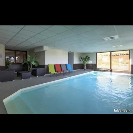 Grand Piscine Besse-et-Saint-Anastaise