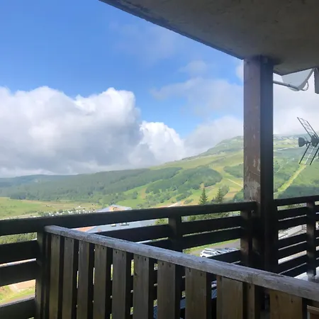 Grand Piscine * Besse-et-Saint-Anastaise